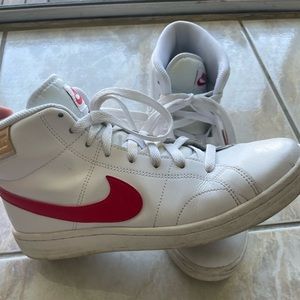 Nike Court Royale 2 Mid Shoes
